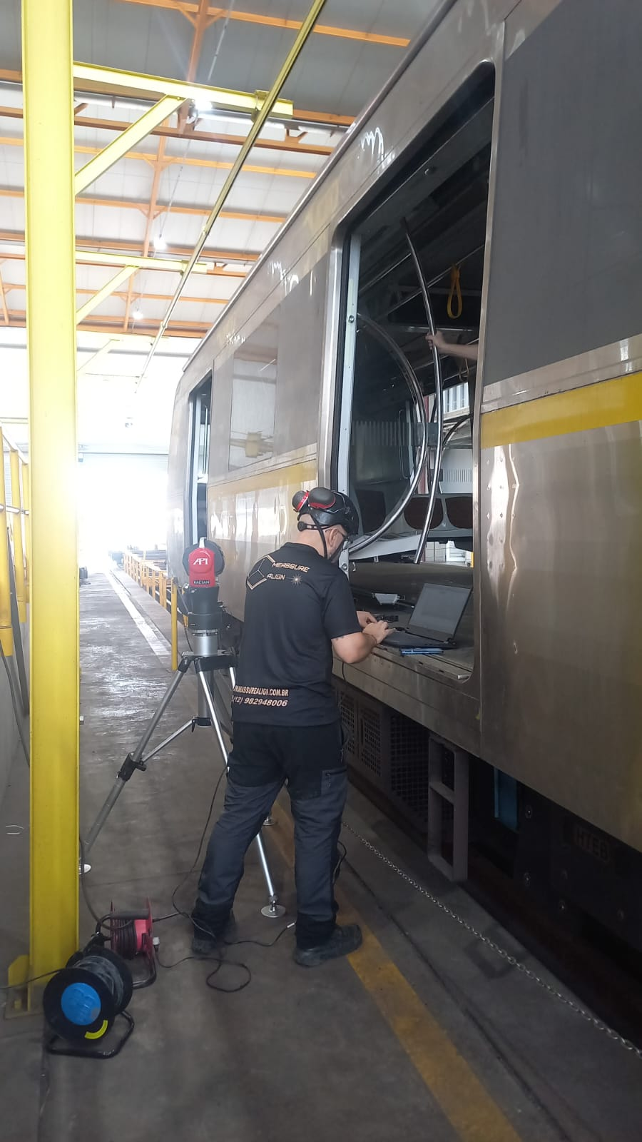 Medição com Laser Tracker em aplicação ferroviária