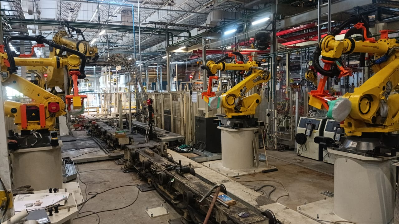 Aplicação de metrologia industrial em linha robotizada